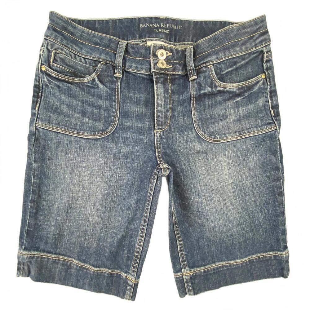 Banana Republic Classic Denim Shorts Size 8 - Stylish & Comfortable